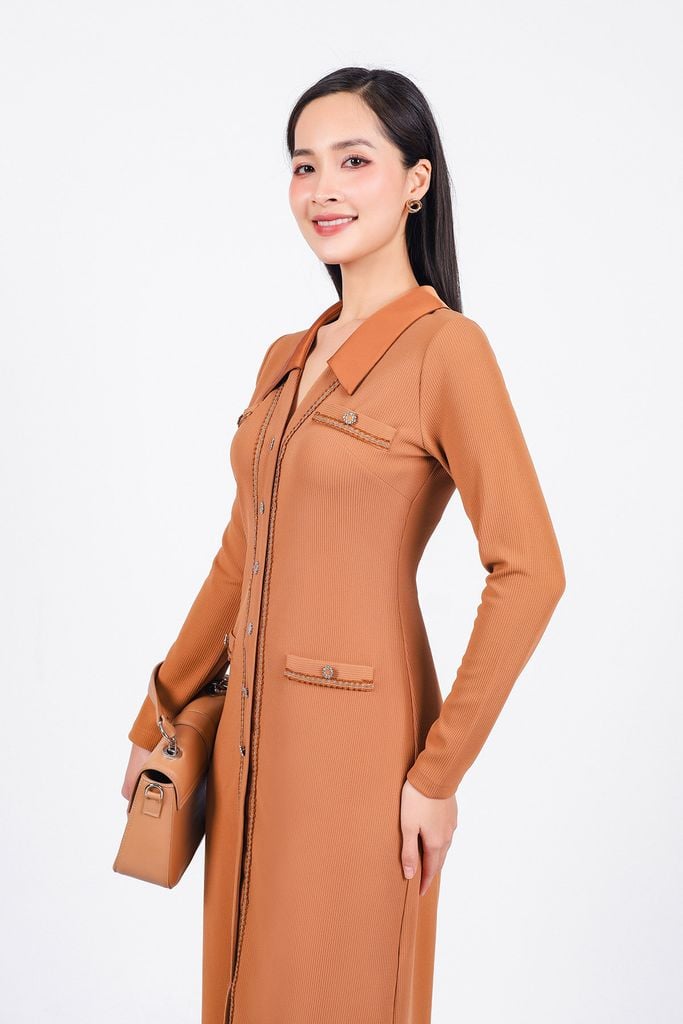 FDD9129 - Đầm dệt kim cao cấp vải len co giãn dáng ôm cổ đức xẻ V thân váy phối nắp túi ốp đính đá kim loại tạo kiểu - PANTIO