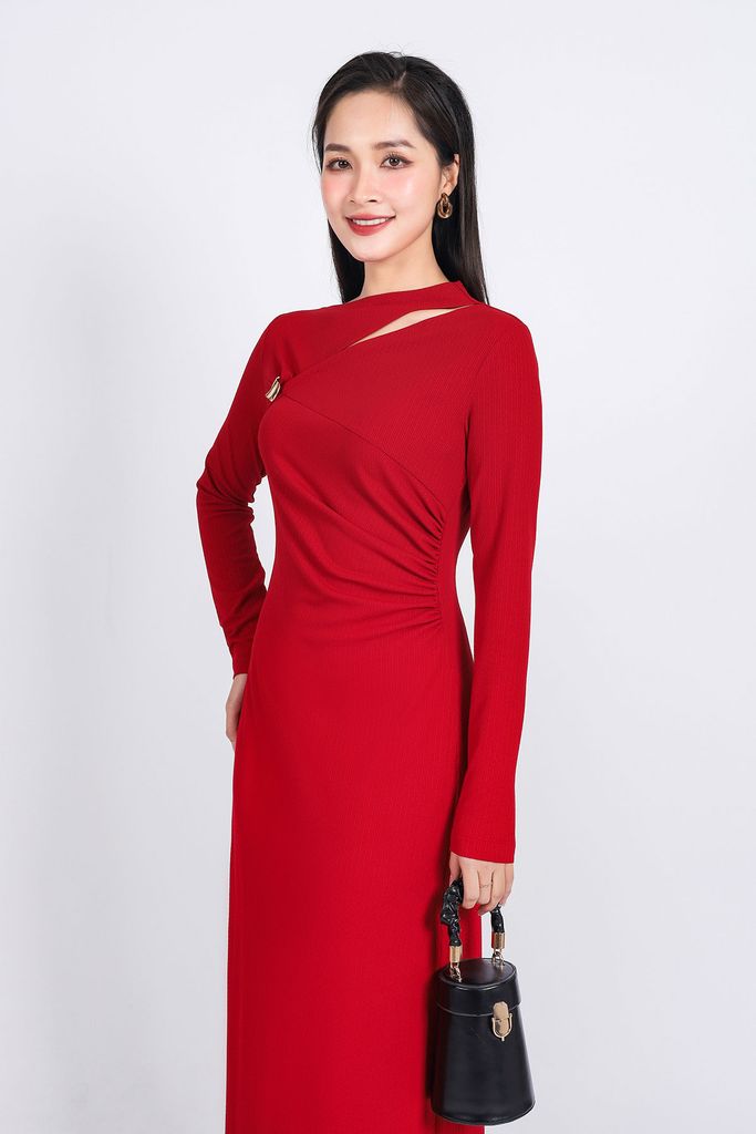 FDD9136 - Đầm len thời trang cao cấp dáng suông cổ tròn ngực cut tạo kiểu phối khuy kim loại trang trí - PANTIO
