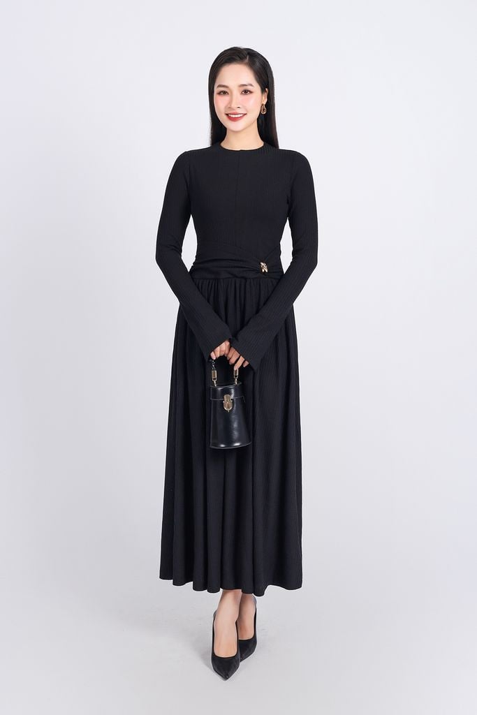 FDD9138 - Đầm len dệt kim cao cấp dáng suông cổ tròn ống tay loe eo phối vạt đính kim loại trang trí thân váy xếp nhún tạo xoè- PANTIO