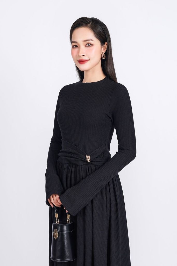 FDD9138 - Đầm len dệt kim cao cấp dáng suông cổ tròn ống tay loe eo phối vạt đính kim loại trang trí thân váy xếp nhún tạo xoè- PANTIO