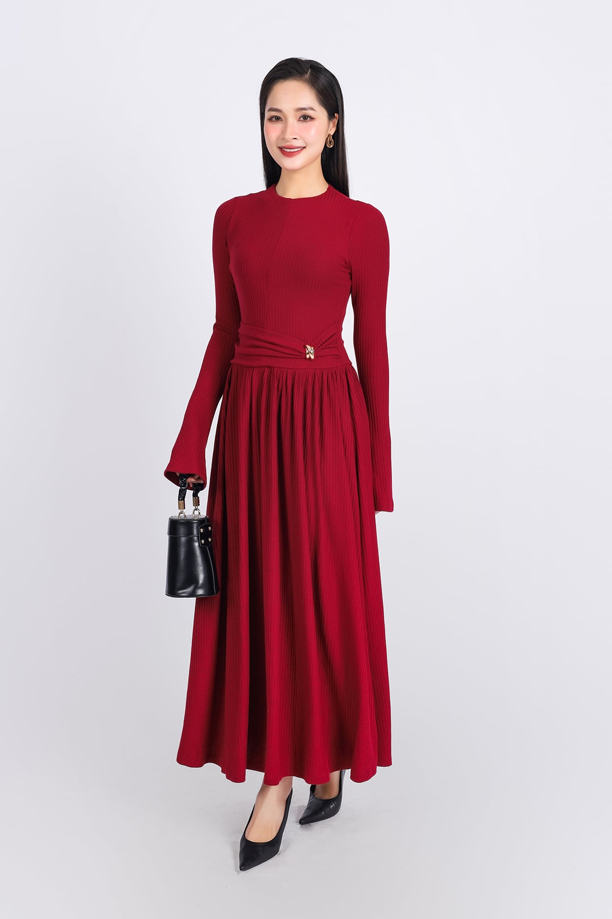 FDD9138 - Đầm len dệt kim cao cấp dáng suông cổ tròn ống tay loe eo phối vạt đính kim loại trang trí thân váy xếp nhún tạo xoè- PANTIO