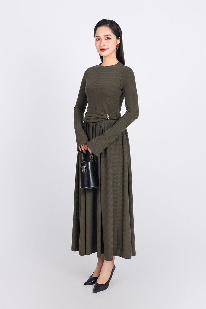FDD9138 - Đầm len dệt kim cao cấp dáng suông cổ tròn ống tay loe eo phối vạt đính kim loại trang trí thân váy xếp nhún tạo xoè- PANTIO