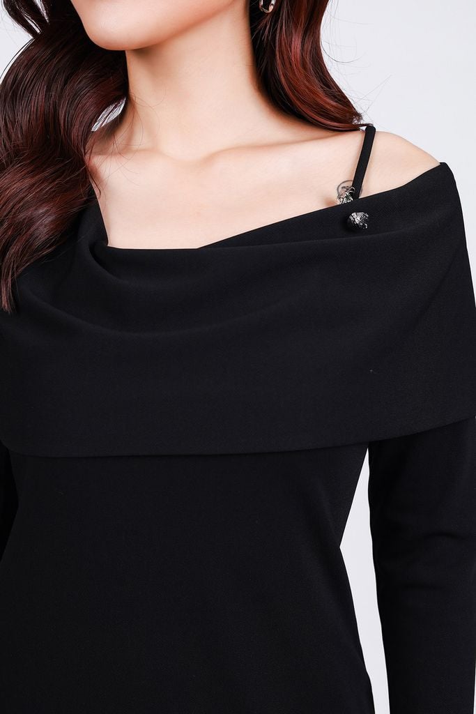 FDD9148 - Đầm dệt kim vải cotton dáng suông cổ kiểu lệch vai tay dài vai đính đá kim loại thời trang - PANTIO