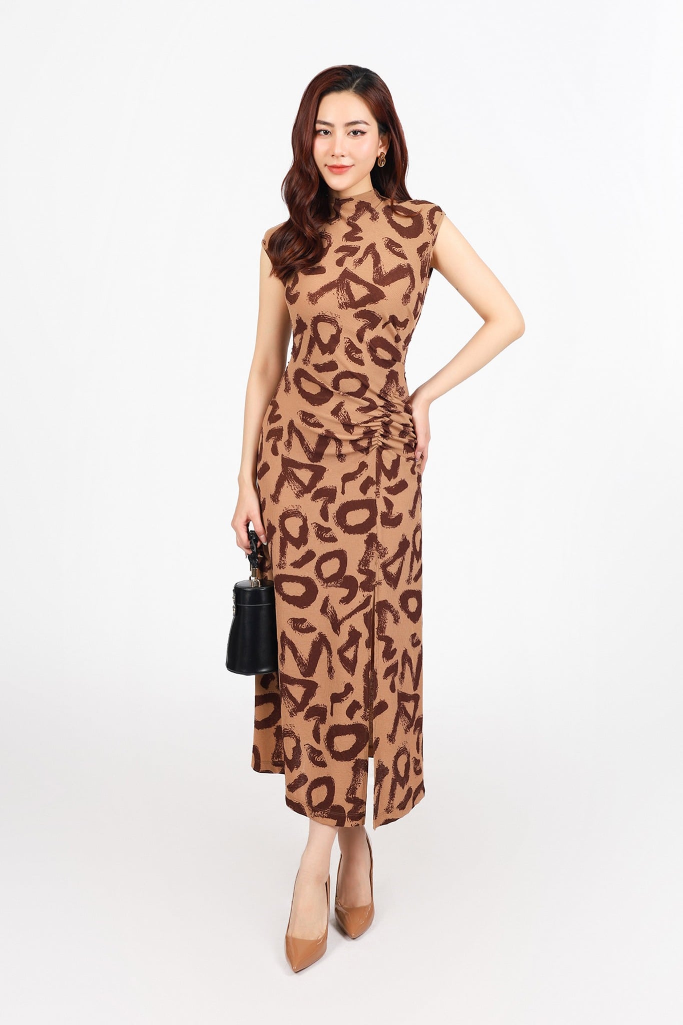 FDD9160 - Đầm dệt kim vải len dáng ôm cổ cao vai chờm eo nhún xẻ tà trước - PANTIO