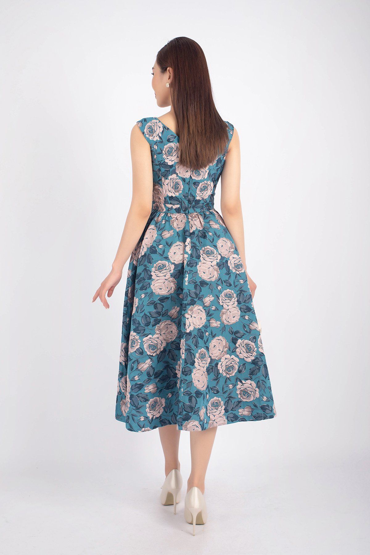 FDH1375 - Đầm công sở vải gấm dáng Xoè cổ V phối ren kèm hoa 3D cài áo khóa thân sau - PANTIO