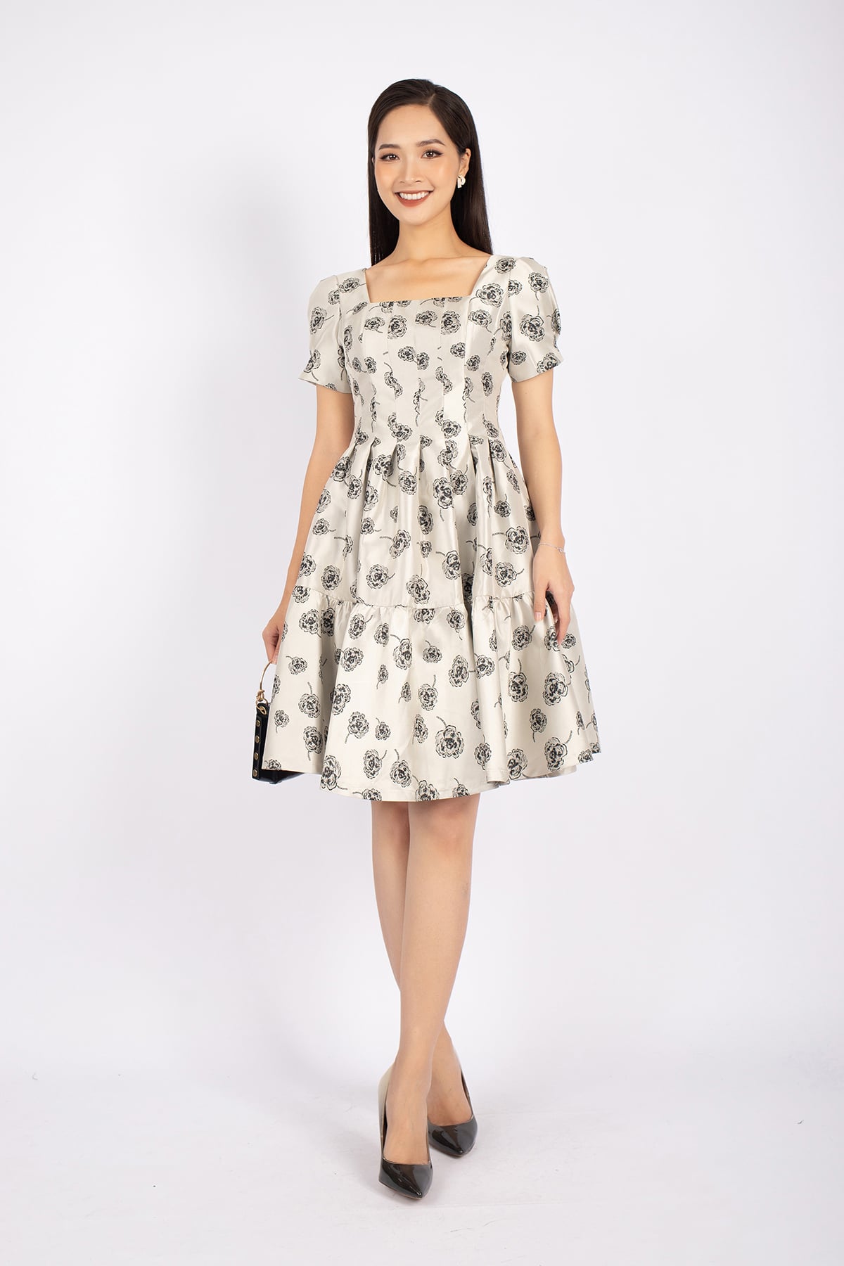 FDH3331 - Đầm dự tiệc vải tafta dáng xòe cổ vuông thân xếp ly tạo kiều - PANTIO