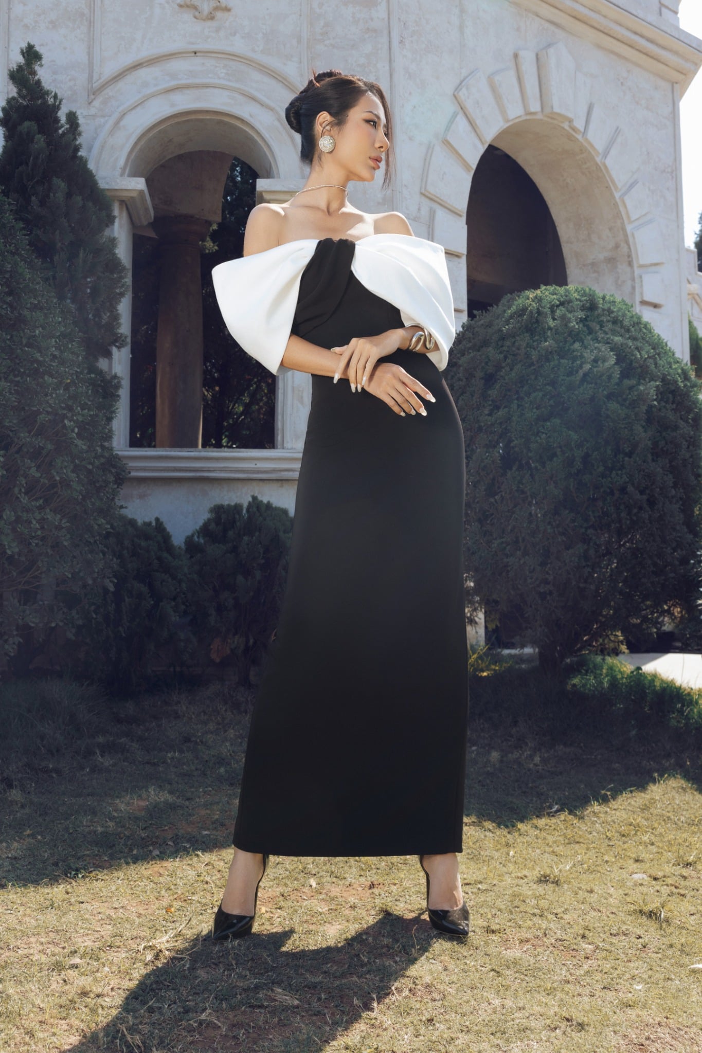 FDH5524 - Đầm dạ hội cao cấp vải thô dáng suông trễ vai thiết kế nơ 3D tạo kiểu - PANTIO