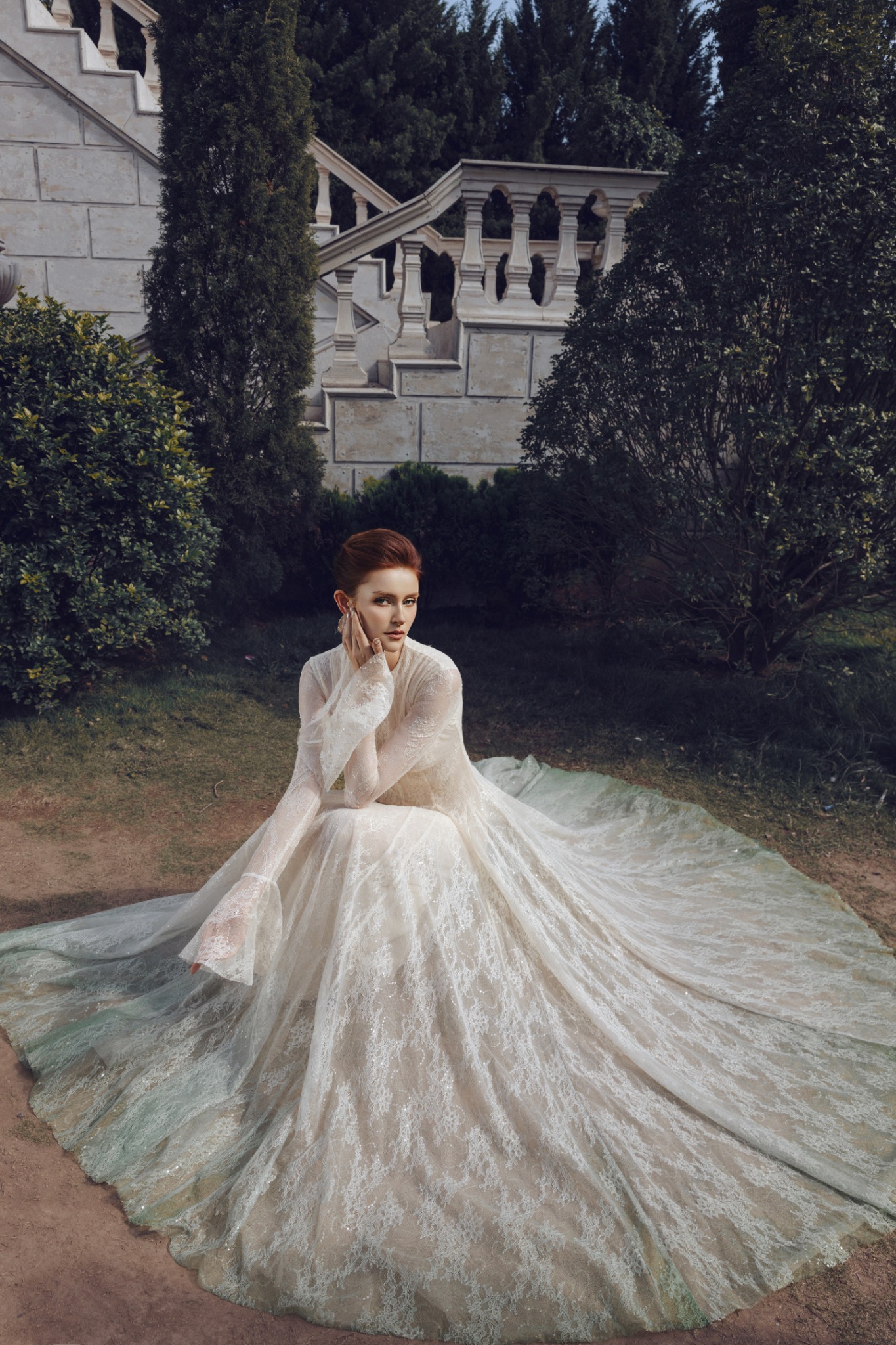 FDH5552 - Đầm dạ hội cao cấp vải ren lưới hai lớp cổ tròn tay loe dài thân váy nhún xoè tạo kiểu - PANTIO