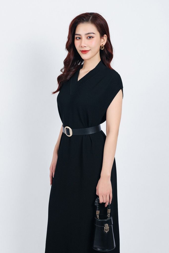 FDO027 - Đầm len gân thời trang cao cấp dáng suông dài cổ xẻ V vai chờm - PANTIO