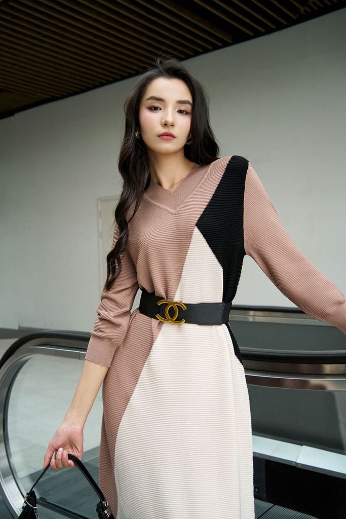 FDO029 - Đầm len cao cấp dáng suông dài cổ chữ V tay bồng nhẹ - PANTIO