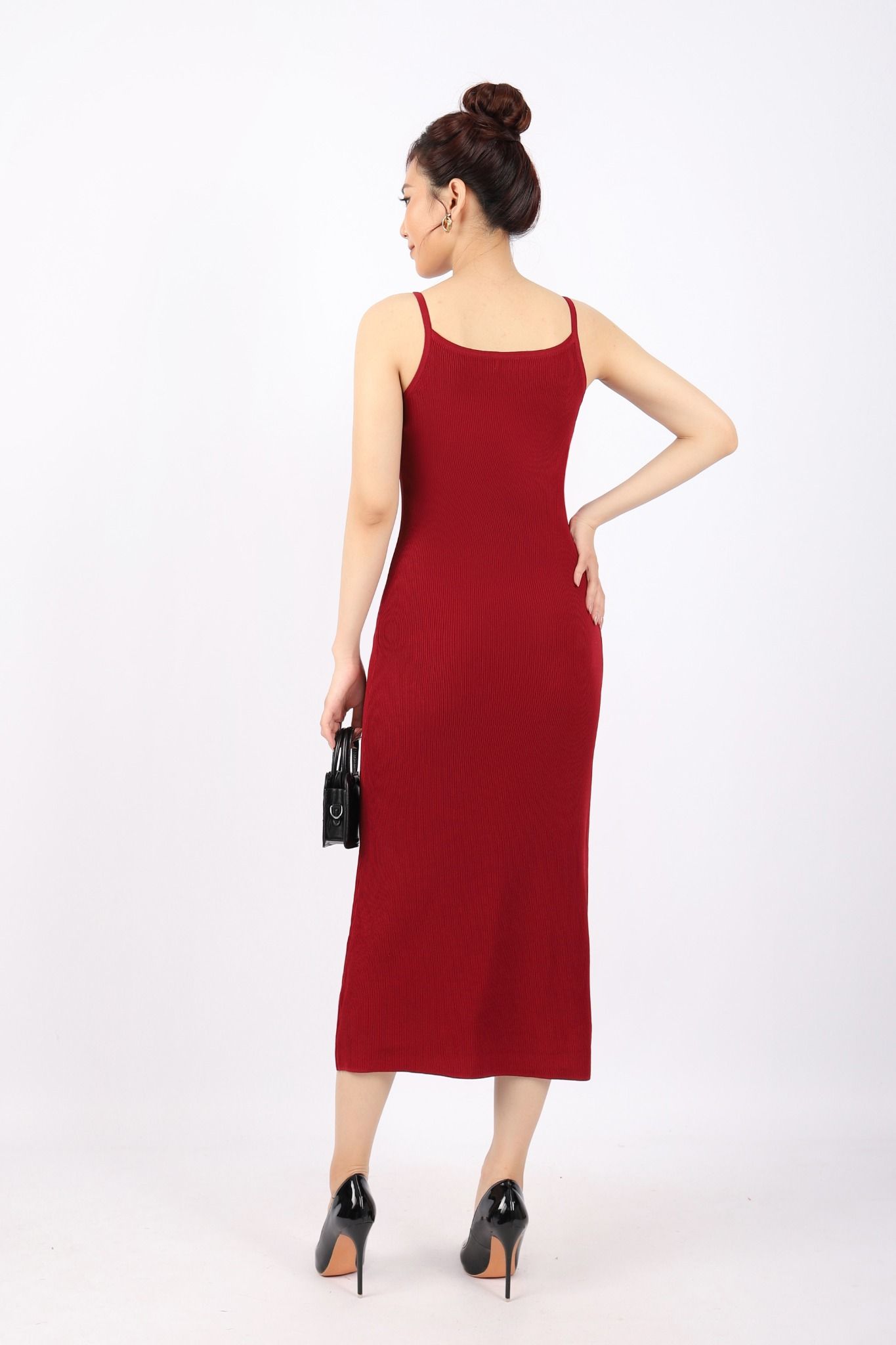 FDO376 - Đầm len cao cấp dáng ôm body hai dây dài qua gối không kèm phụ kiện - PANTIO