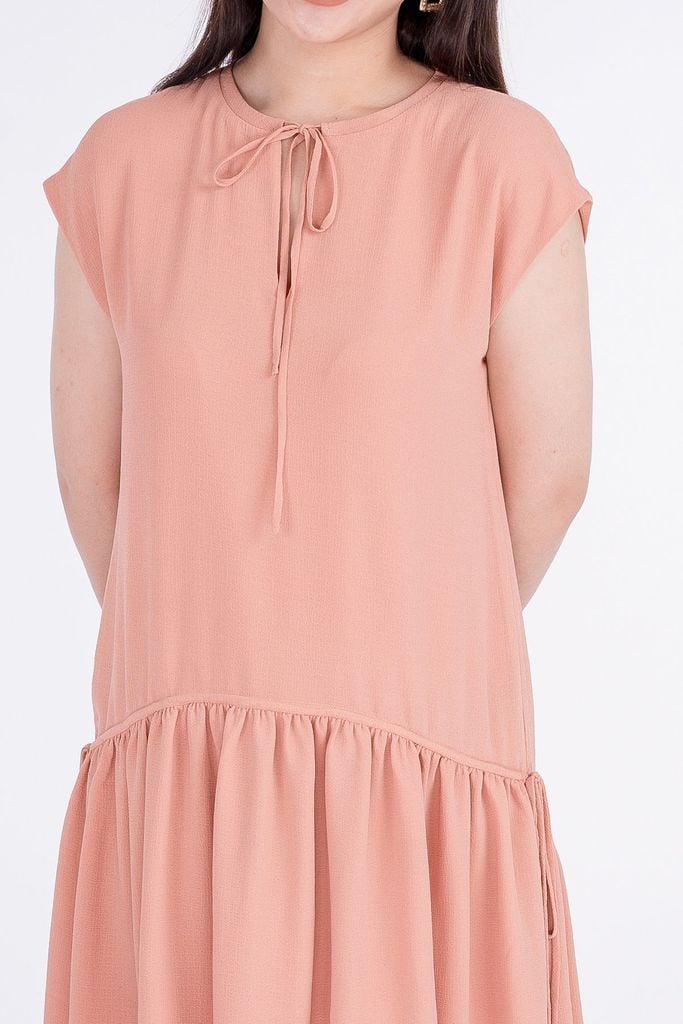 FDP32809 - Đầm dạo phố chất liệu chiffon dáng suông xếp ly - PANTIO