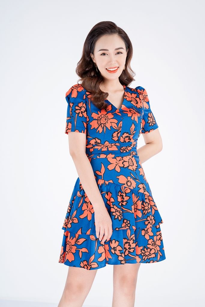 FDP32821 - Đầm dạo phố chất liệu lụa ngắn tay - PANTIO