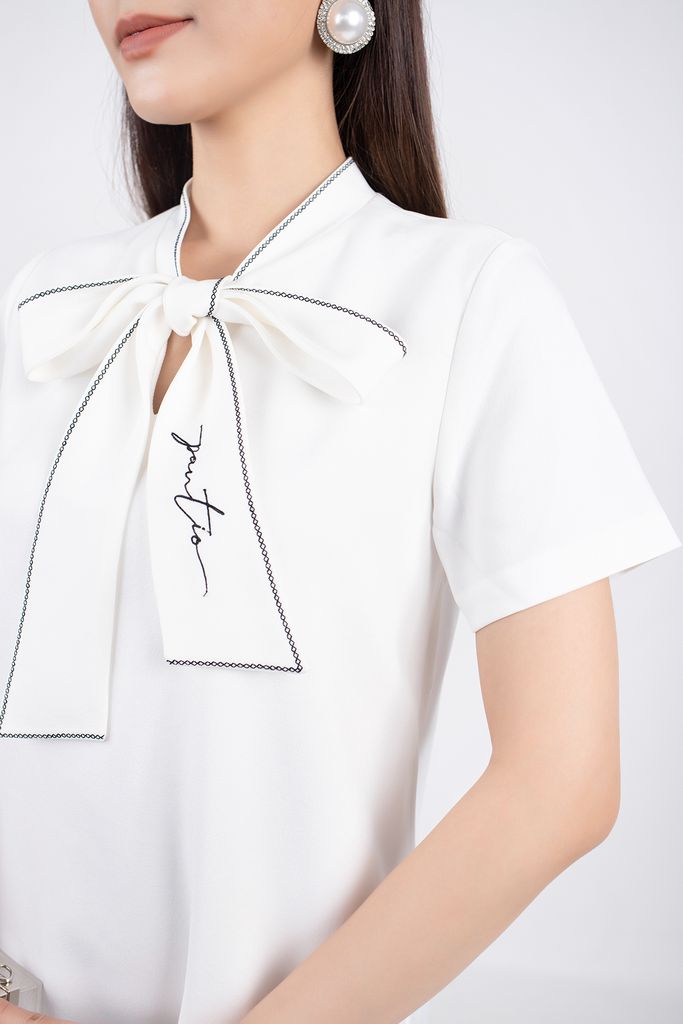 FDP32924 - Đầm dạo phố vải tuytsi dáng suông cổ buộc nơ vạt thêu họa tiết - PANTIO