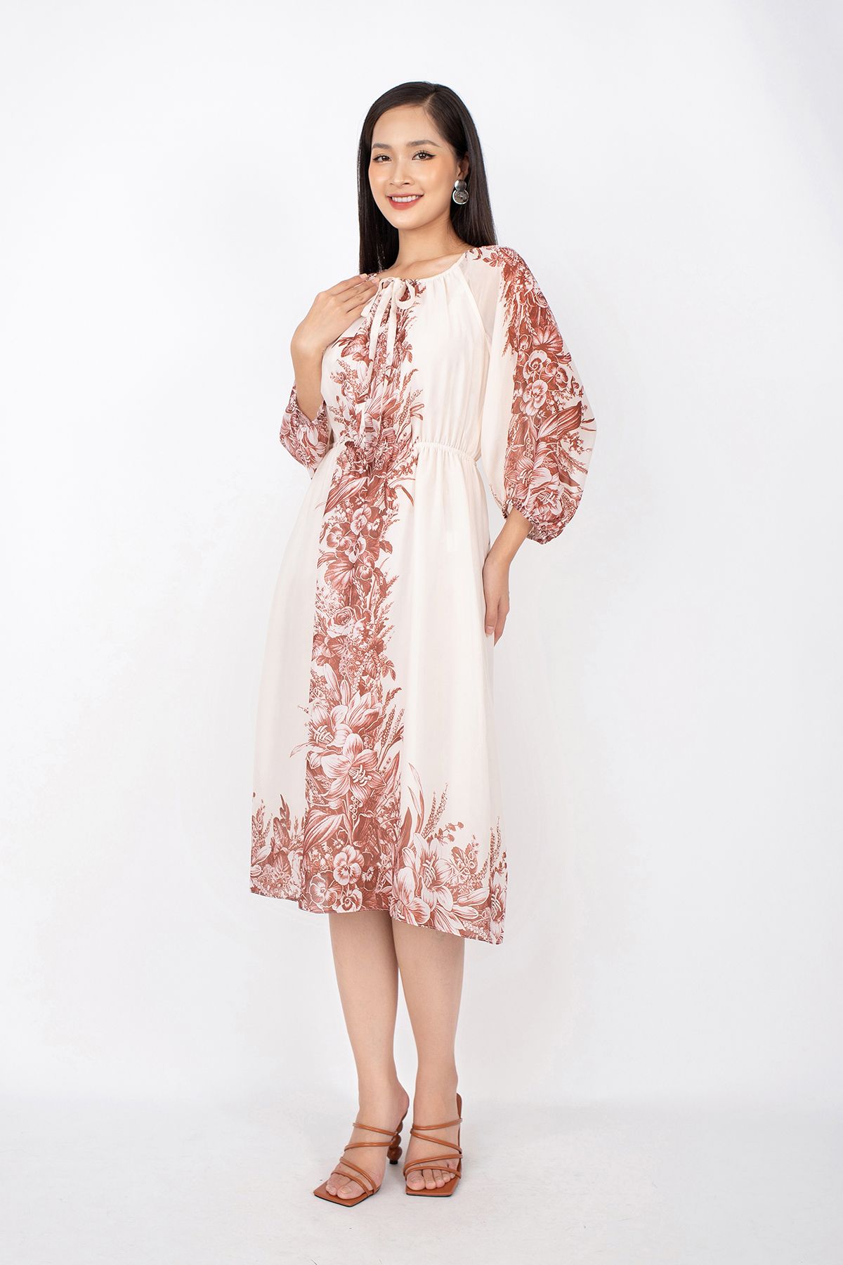 FDP32951 - Đầm dạo phố vải voan dáng suông cổ tròn buộc nơ chun eo tay bồng - 1398K