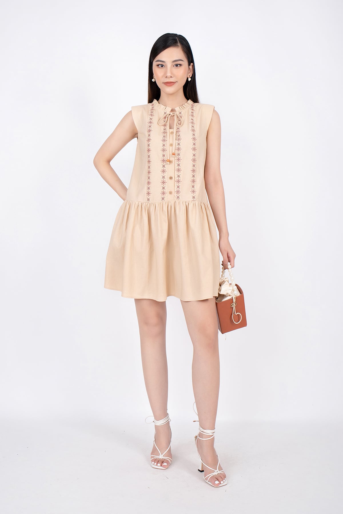 FDP32990 - Đầm dạo phố vải linen dáng Xoè cổ tay xếp bèo thân thêu họa tiết chân váy xếp nếp - PANTIO