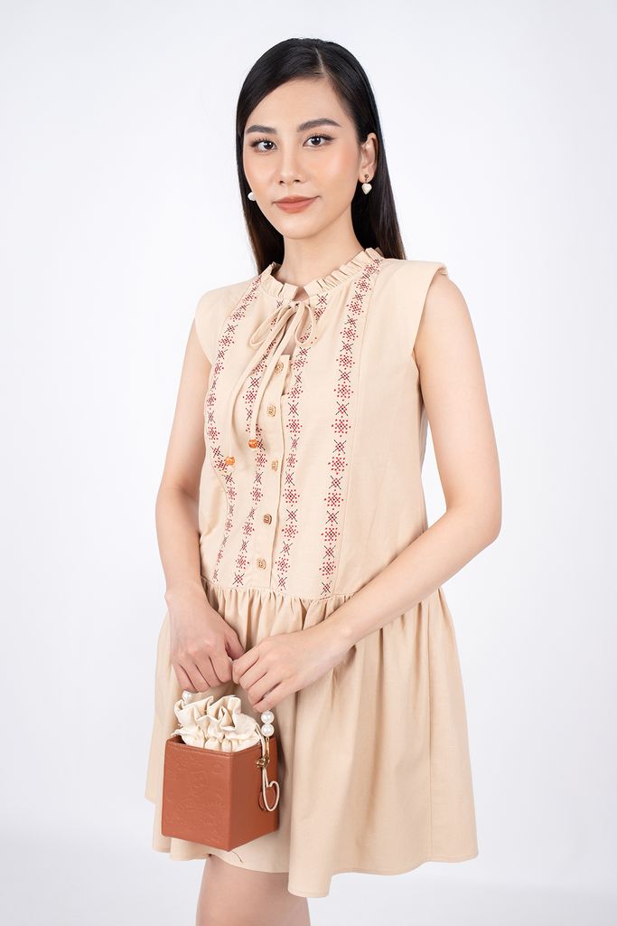 FDP32990 - Đầm dạo phố vải linen dáng Xoè cổ tay xếp bèo thân thêu họa tiết chân váy xếp nếp - PANTIO