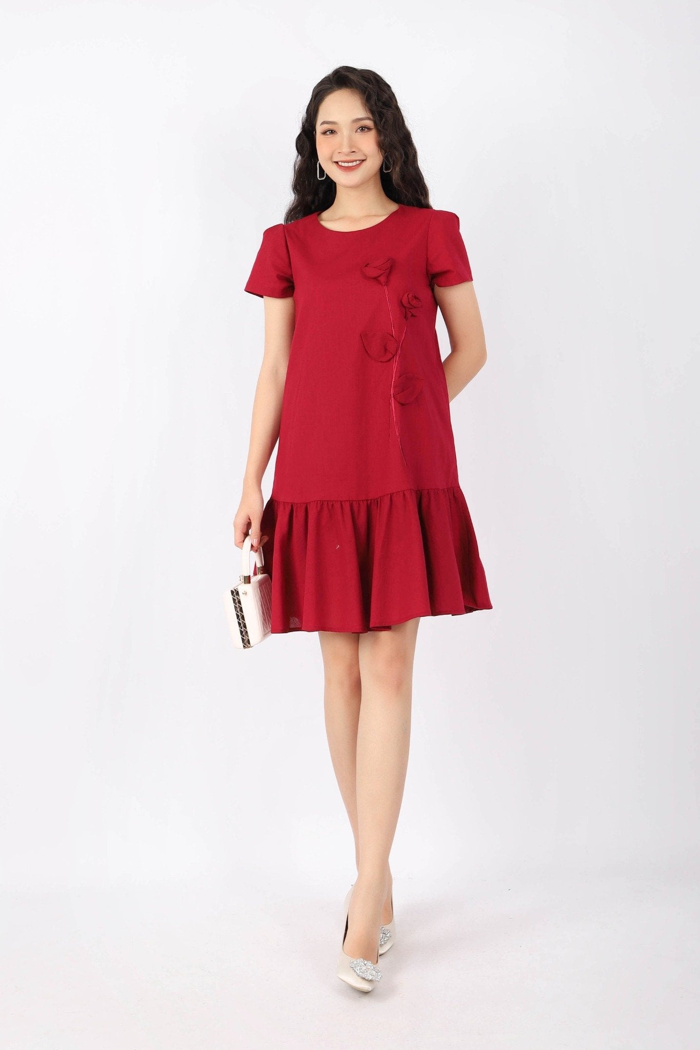 FDP33064 - Đầm dạo phố vải linen dáng Xoè chân xếp nhún cổ tròn vai bồng nhẹ thân đính hoa 3D trang trí khóa thân sau - PANTIO