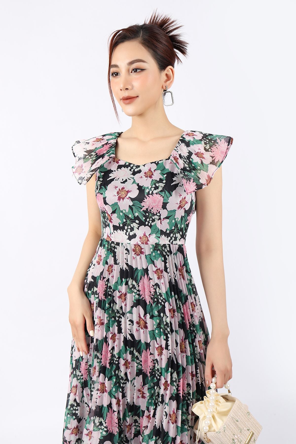 FDP33079 - Đầm dạo phố vải tơ dáng Xoè chân rập ly cổ vuông tay cánh tiên khóa thân sau - PANTIO