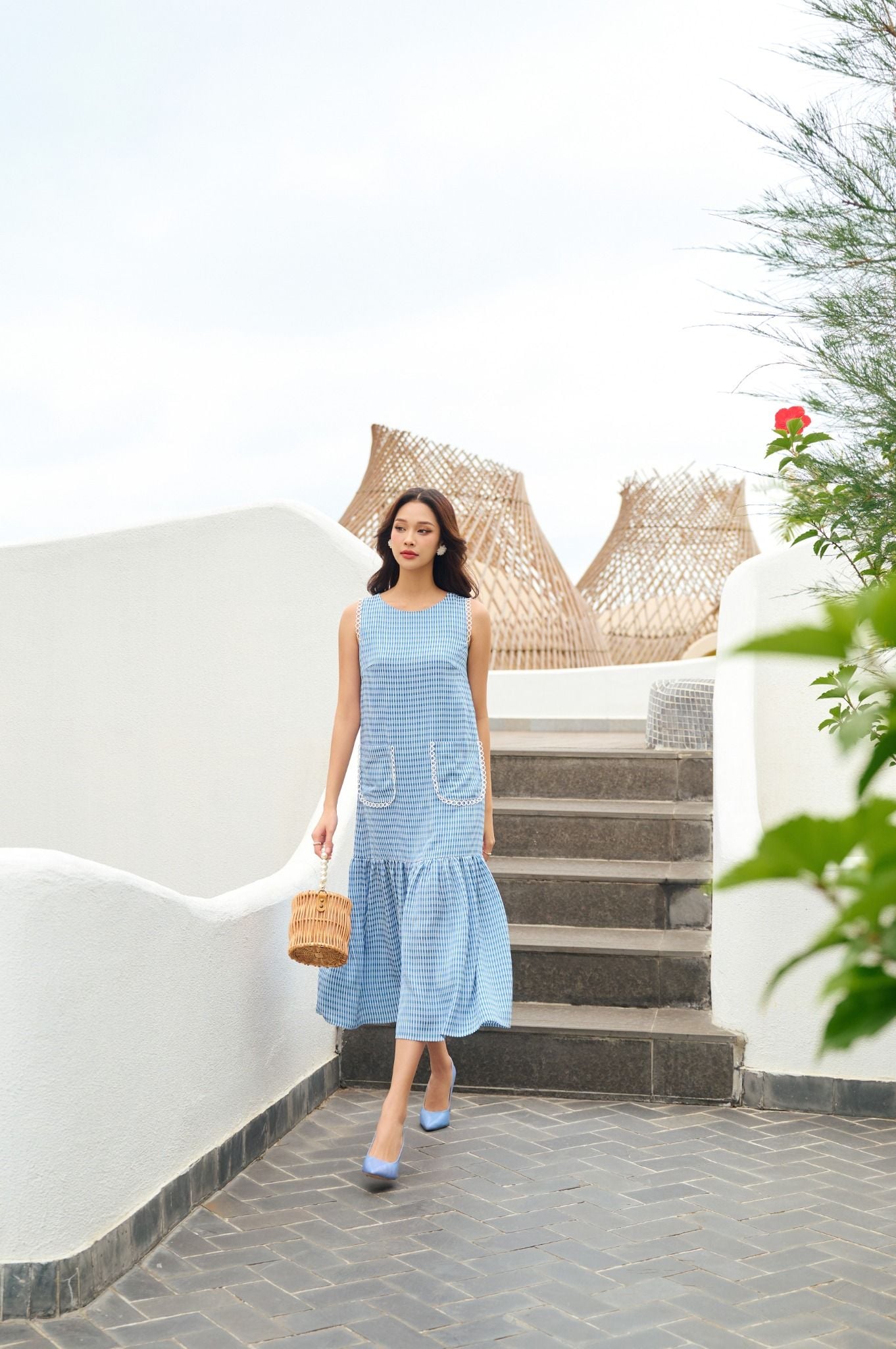 FDP33139 - Đầm dạo phố vải chiffon dáng Xoè cổ tròn viền vai và túi phối dây ren tạo kiểu - PANTIO