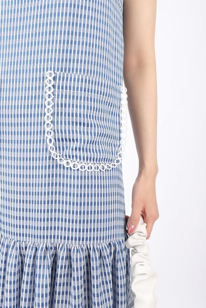 FDP33139 - Đầm dạo phố vải chiffon dáng Xoè cổ tròn viền vai và túi phối dây ren tạo kiểu - PANTIO