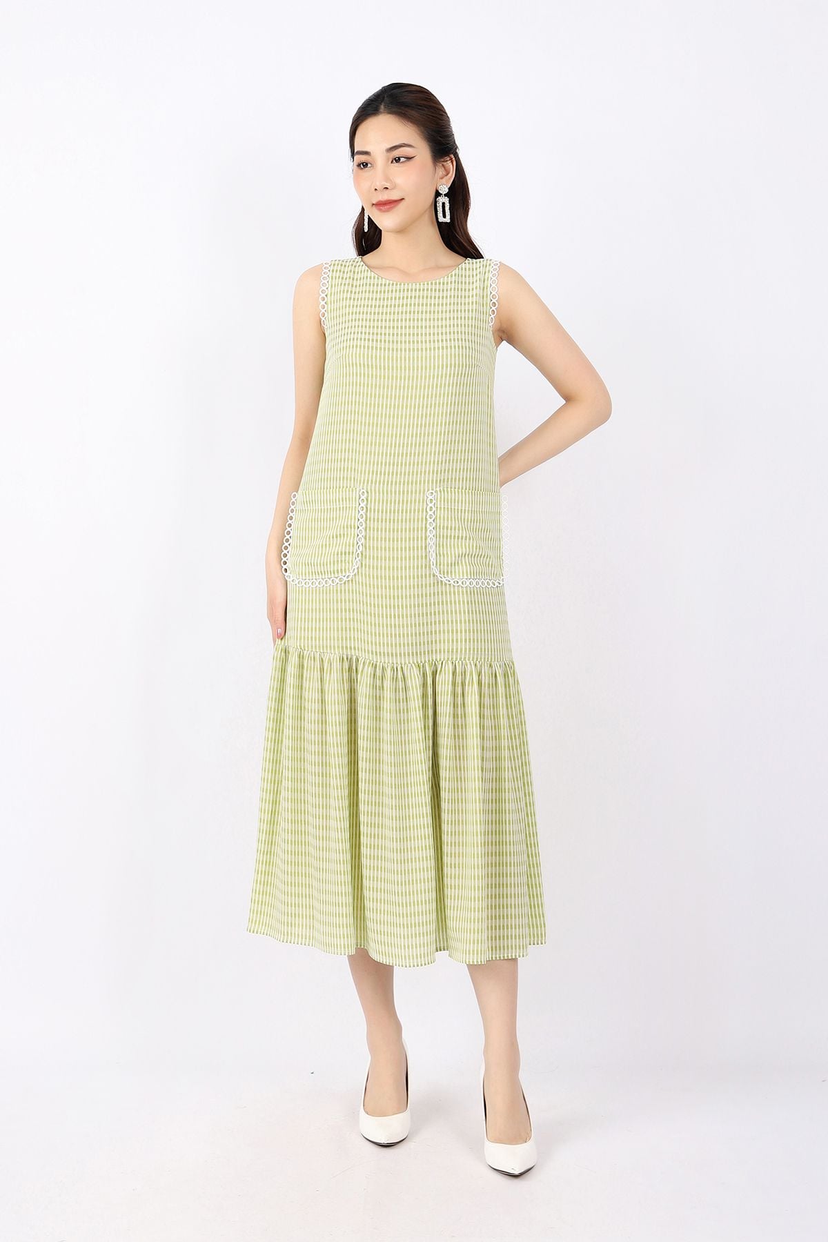 FDP33139 - Đầm dạo phố vải chiffon dáng Xoè cổ tròn viền vai và túi phối dây ren tạo kiểu - PANTIO