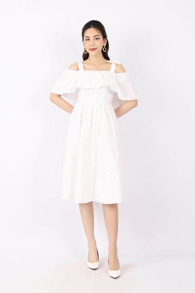 FDP33147 - Đầm dạo phố vải thô dáng Xoè vai ngang đổ bèo đính nơ một bên vai trang trí - PANTIO