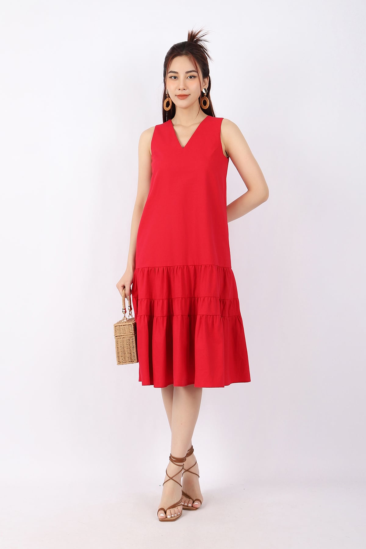 FDP33155 - Đầm dạo phố vải linen dáng Xoè cổ V chân xếp nhún tầng thân sau cut- PANTIO