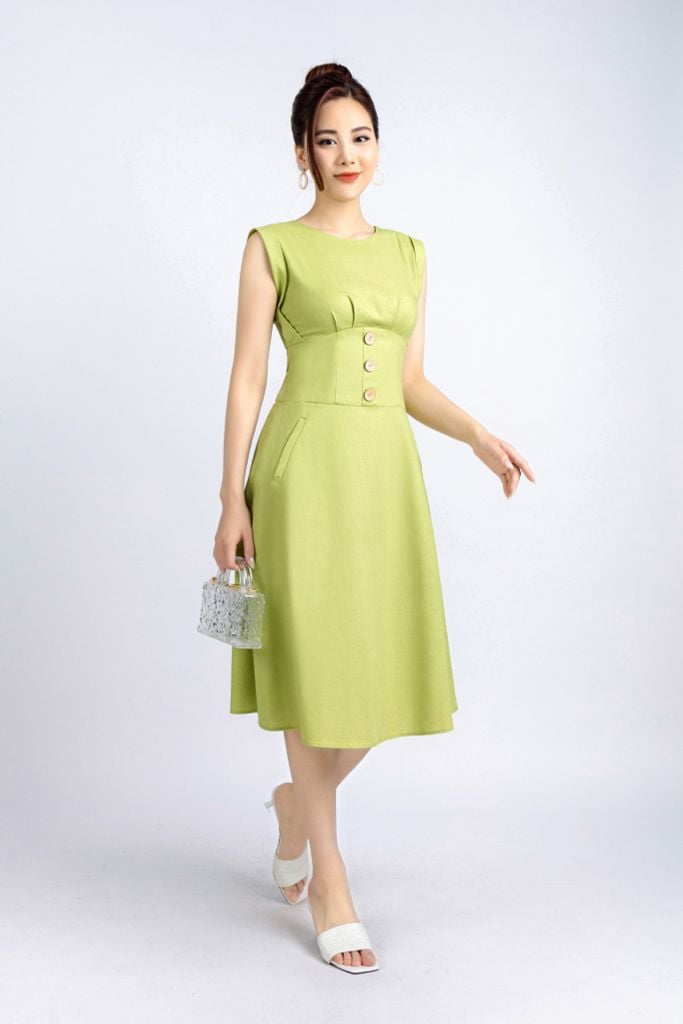 FDP33261 - Đầm dạo phố vải linen dáng xoè có lót vải habutai cổ tròn vai chờm xếp nhún thân nối chân ngực đính khuy trang trí khoá thân sau - PANTIO