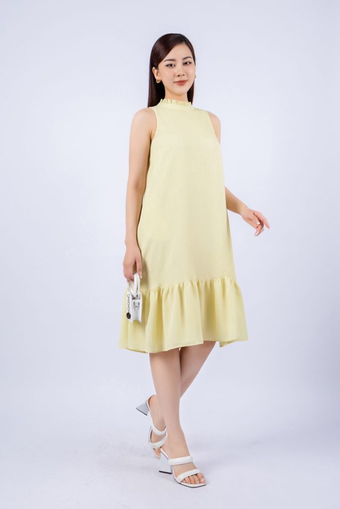 FDP33272 - Đầm dạo phố vải chiffon xốp dáng suông có lót vải habutai cổ nhún bèo tạo kiểu - PANTIO