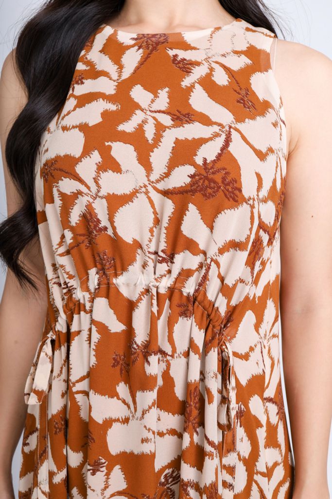 FDP33280 - Đầm dạo phố vải chiffont dáng xoè có lót vải habutai cổ tròn thân rút nhún eo tạo kiểu - PANTIO