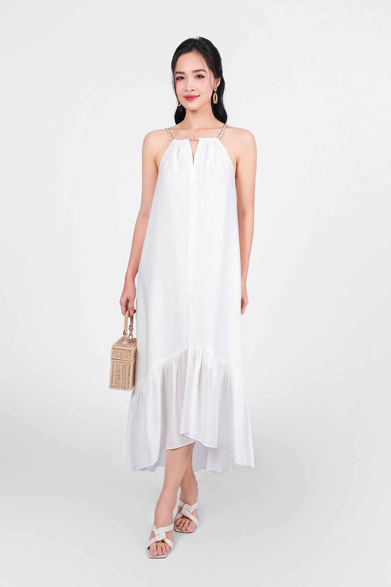 FDP33281 - Đầm dạo phố vải tơ dáng suông cổ phối dây xích gấu váy nhún ly tạo xoè - PANTIO