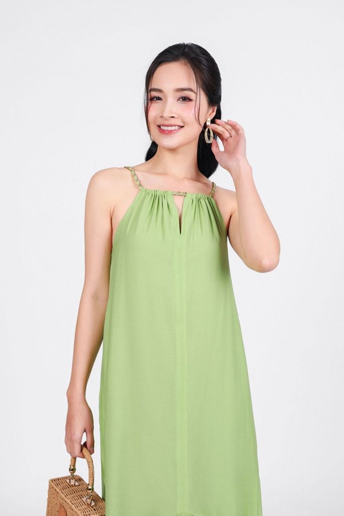 FDP33281 - Đầm dạo phố vải tơ dáng suông cổ phối dây xích gấu váy nhún ly tạo xoè - PANTIO
