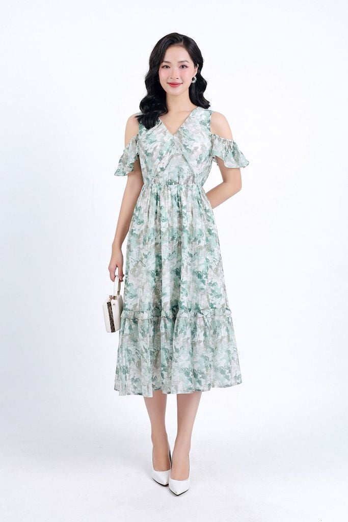 FDP33315 - Đầm dạo phố vải tơ hoa hai lớp lót habutai dáng suông cổ chữ V tay trễ vai eo bo chun gấu váy nhún xếp tầng tạo kiểu - PANTIO