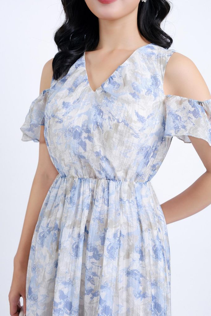 FDP33315 - Đầm dạo phố vải tơ hoa hai lớp lót habutai dáng suông cổ chữ V tay trễ vai eo bo chun gấu váy nhún xếp tầng tạo kiểu - PANTIO