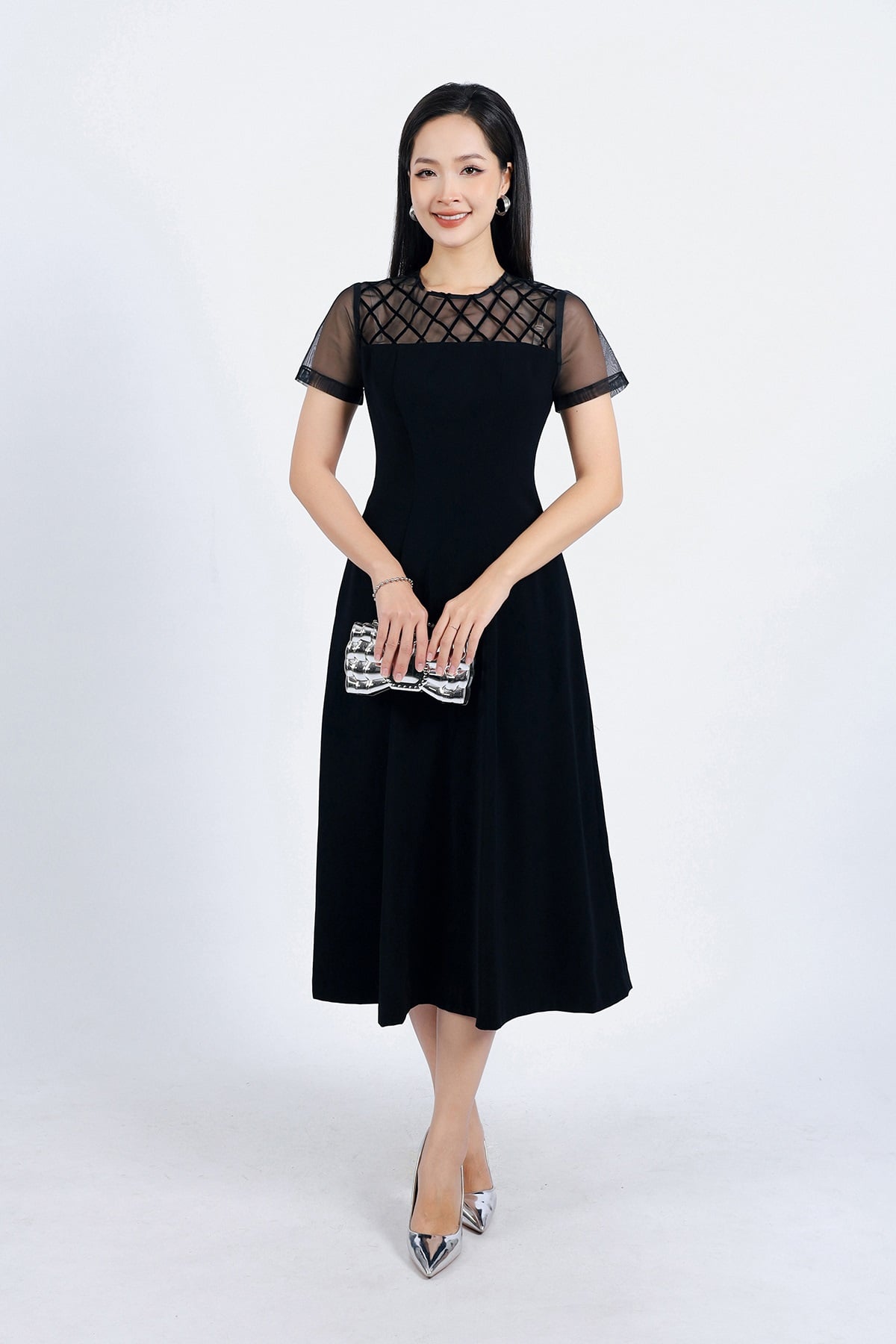 FDP33337 - Đầm dạo phố vải thô dày dáng suông cổ tròn phối vải lưới tạo kiểu khoá thân sau - PANTIO