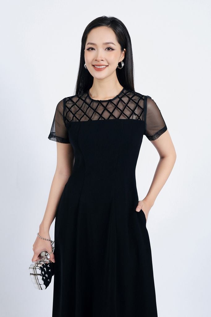 FDP33337 - Đầm dạo phố vải thô dày dáng suông cổ tròn phối vải lưới tạo kiểu khoá thân sau - PANTIO