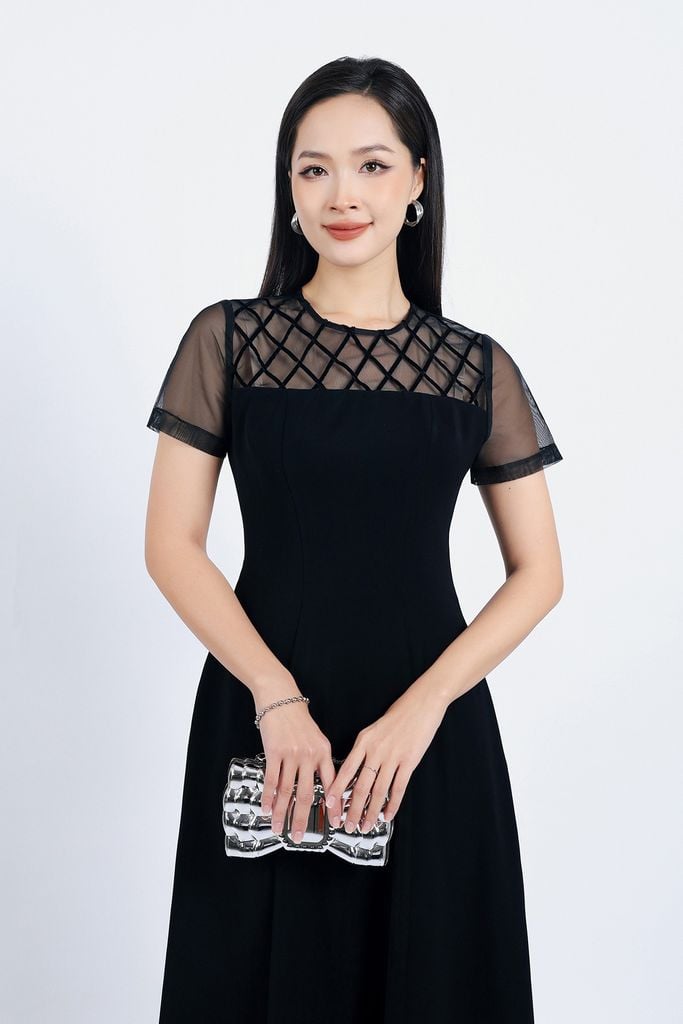 FDP33337 - Đầm dạo phố vải thô dày dáng suông cổ tròn phối vải lưới tạo kiểu khoá thân sau - PANTIO