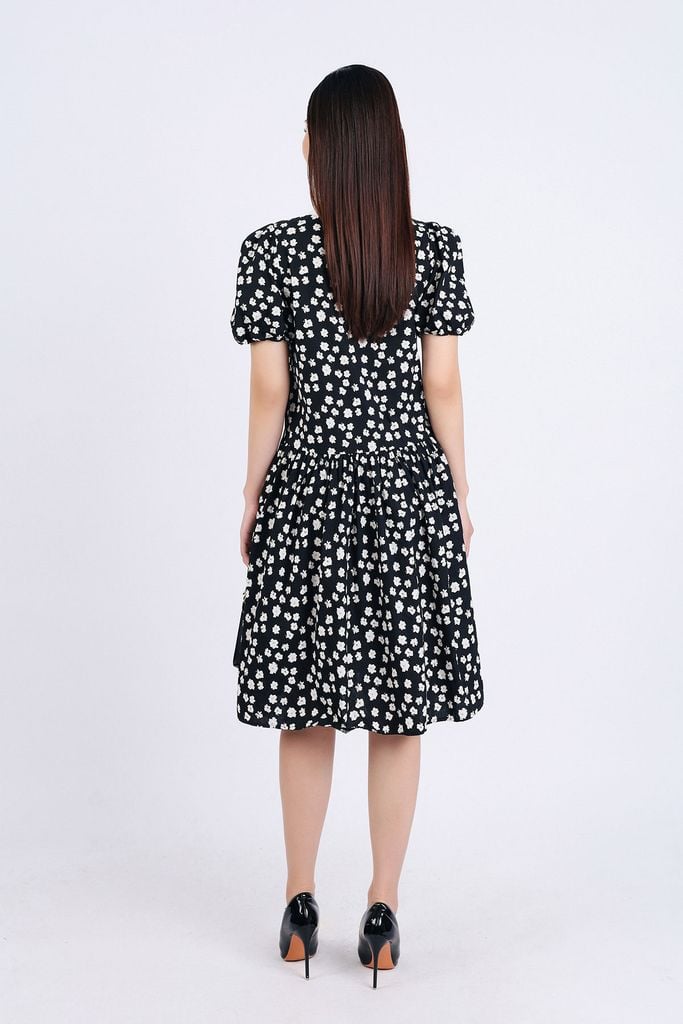 FDP33339 - Đầm dạo phố vải thô kate dáng suông cổ đức xẻ chữ V tay bồng thân váy nhún tầng tạo kiểu - PANTIO