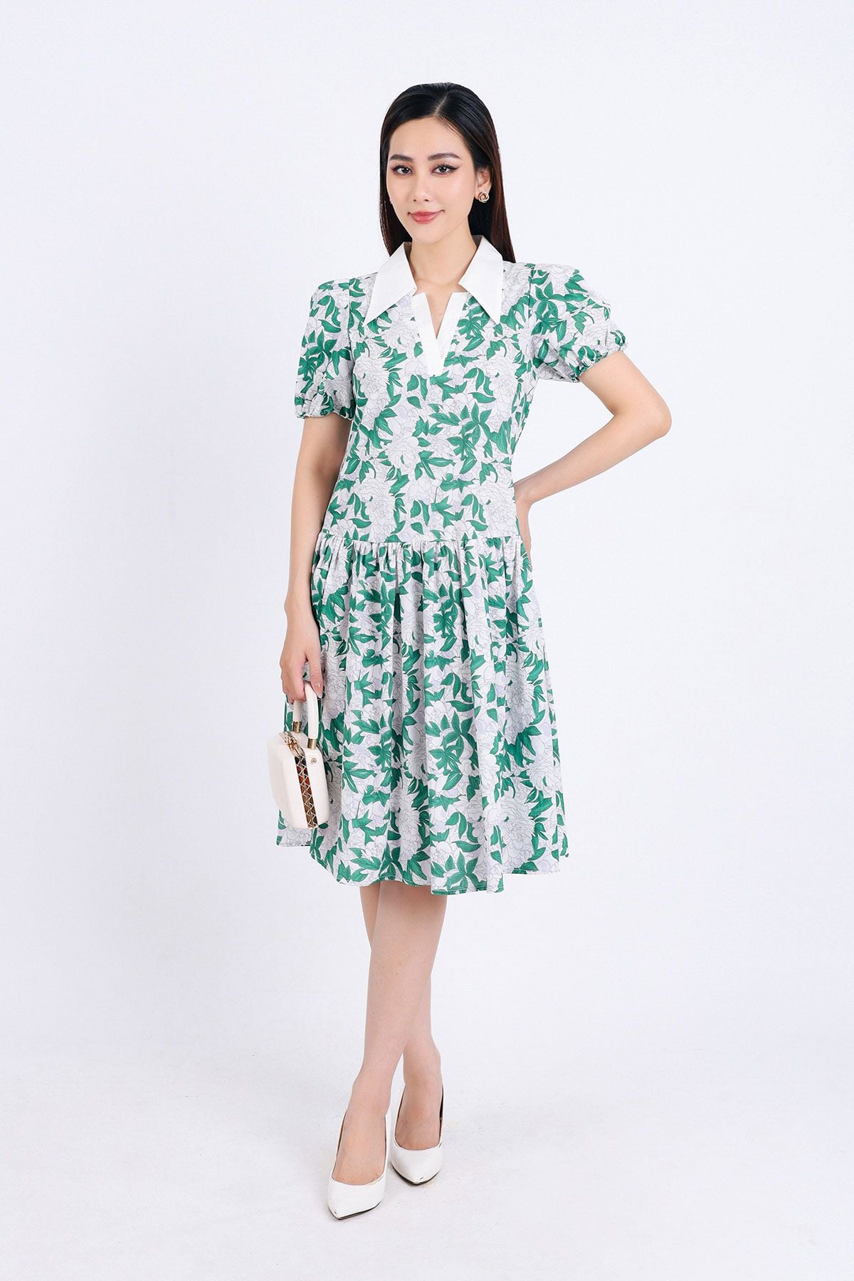 FDP33339 - Đầm dạo phố vải thô kate dáng suông cổ đức xẻ chữ V tay bồng thân váy nhún tầng tạo kiểu - PANTIO