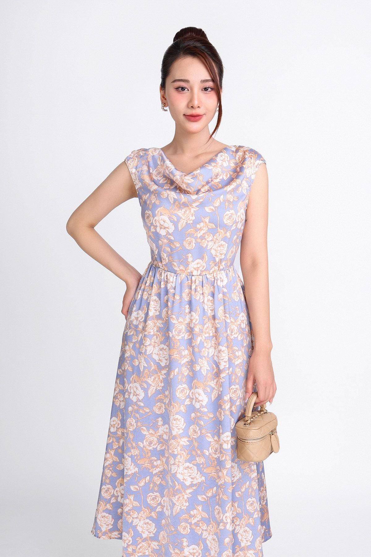 FDP33340 - Đầm dạo phố vải lụa tằm dáng xoè có lót habutai cổ đổ vai chờm eo nhún khoá thân sau - PANTIO