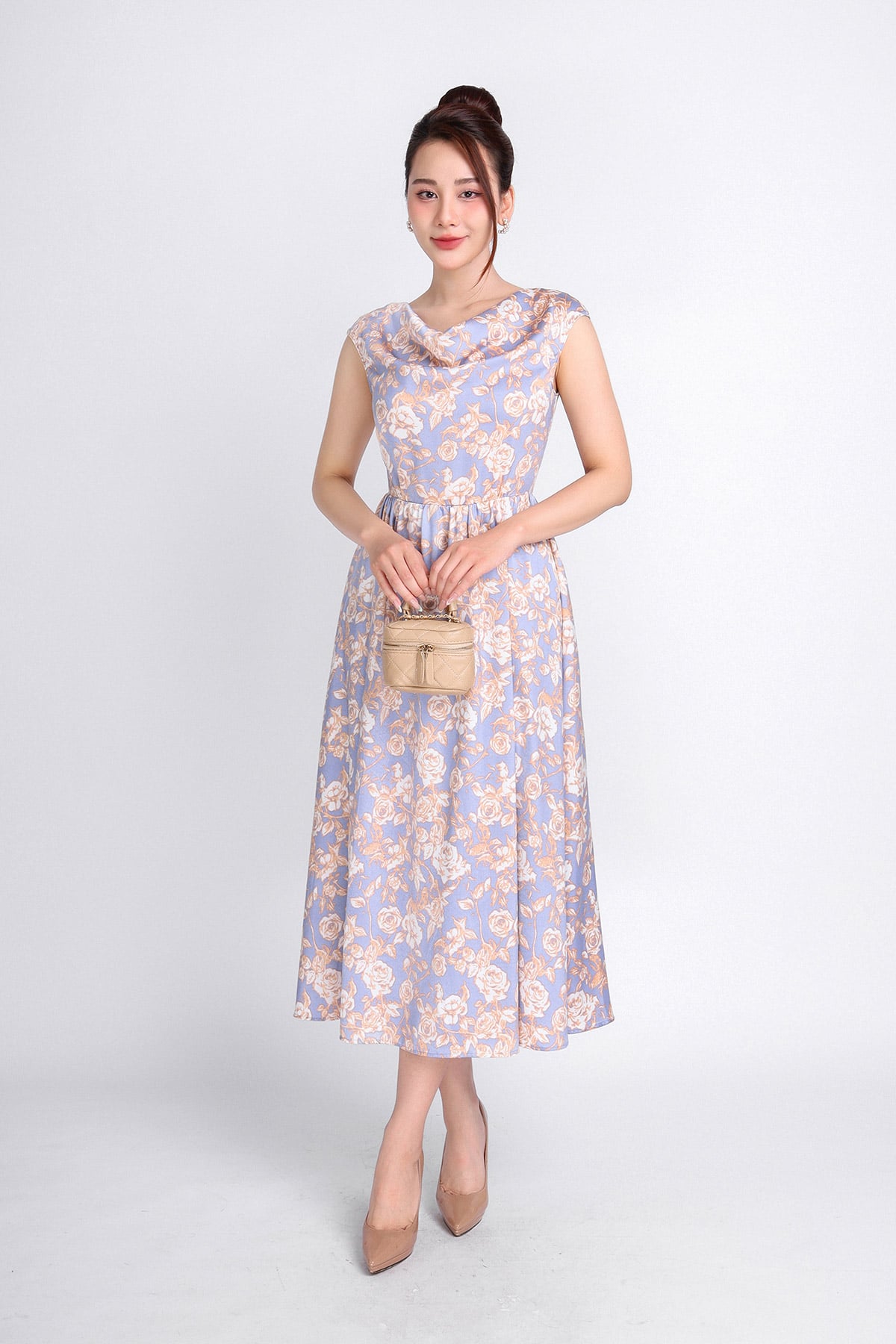 FDP33340 - Đầm dạo phố vải lụa tằm dáng xoè có lót habutai cổ đổ vai chờm eo nhún khoá thân sau - PANTIO