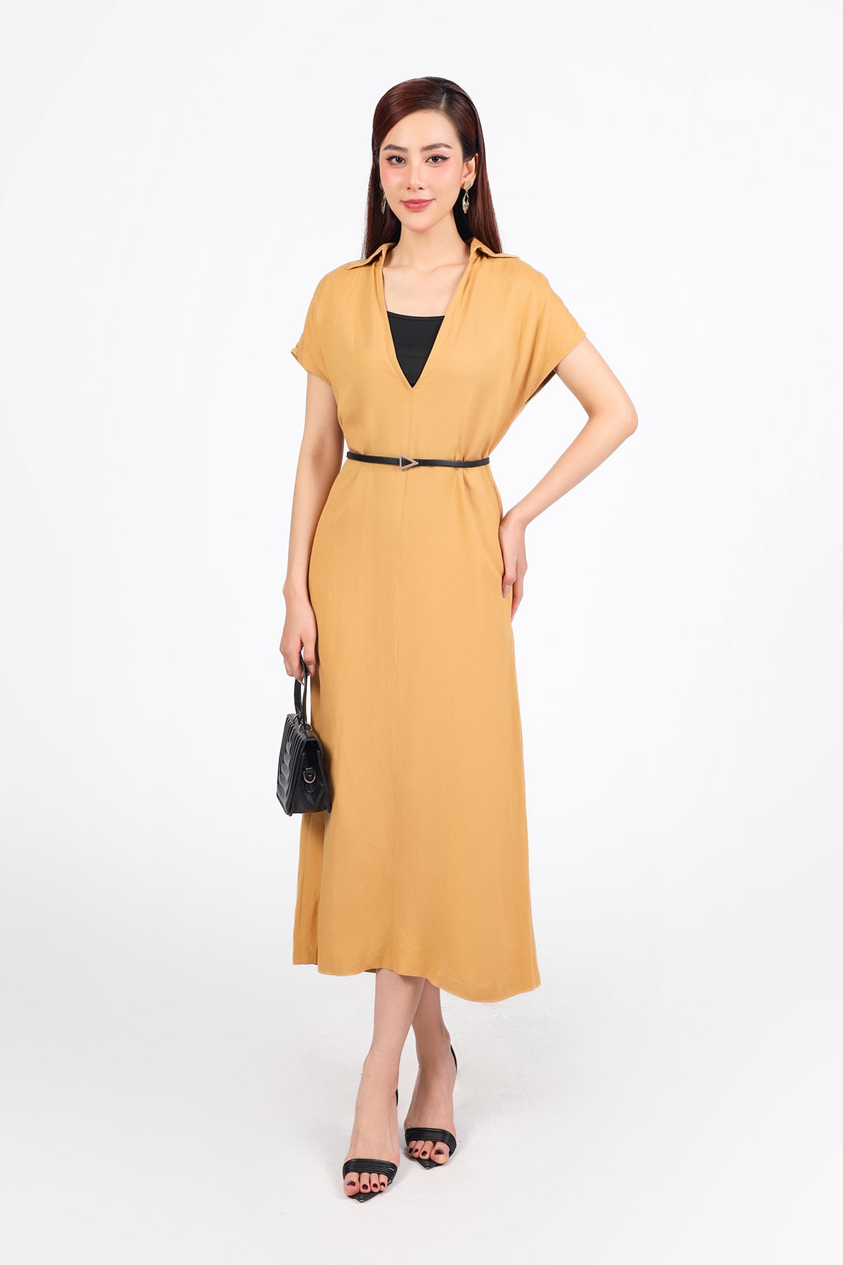 FDP33405 - Đầm dạo phố vải linen dáng suông cổ đức xẻ V sâu kèm áo dây mặc trong - PANTIO