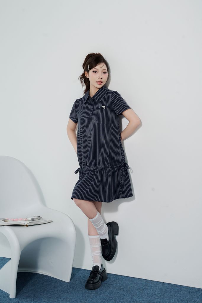 FDP33425 - tylekeo555 kẻ dáng suông tay cộc, khóa giọt lệ thân sau, ly ngực, chân váy dập ly, cổ sen bổ trụ, cúc bọc nấm - JAN.
