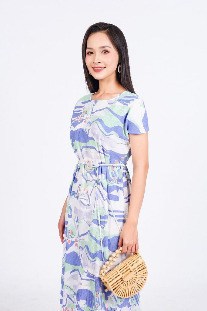 FDP33475 - Đầm dạo phố vải lụa dập ly dáng suông cổ tròn tay chờm eo phối dây thắt eo tạo kiểu - PANTIO