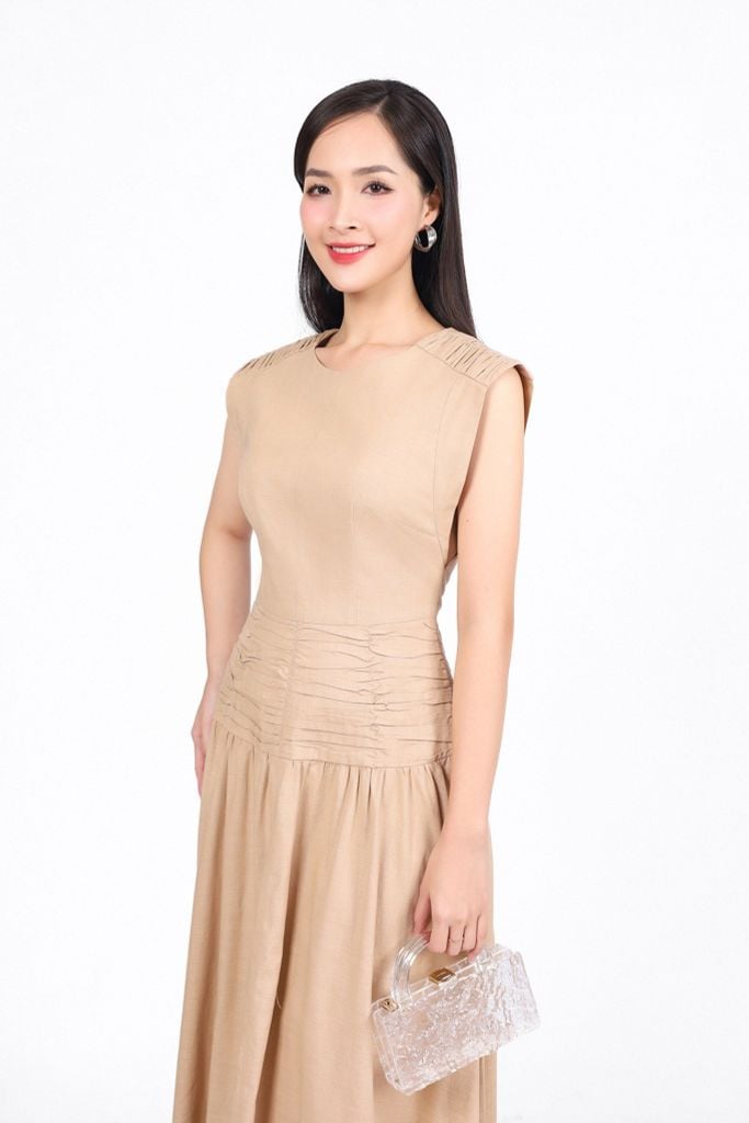 FDP33494 - Đầm dạo phố vải linen dáng A cổ tròn vai chờm eo váy xếp nhún tạo kiểu khoá thân sau - PANTIO