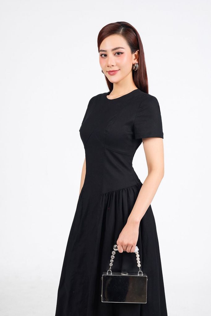 FDP33511 - Đầm dạo phố vải linen cổ tròn thân váy xếp nhún hông tạo xoè khoá thân sau - PANTIO