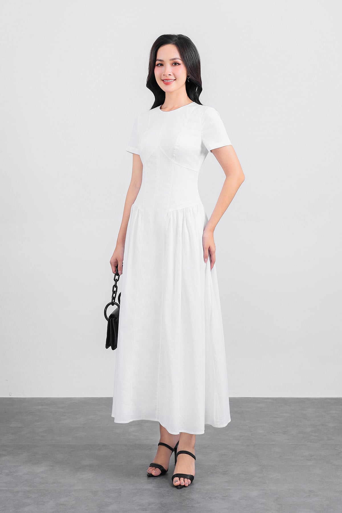 FDP33511 - Đầm dạo phố vải linen cổ tròn thân váy xếp nhún hông tạo xoè khoá thân sau - PANTIO