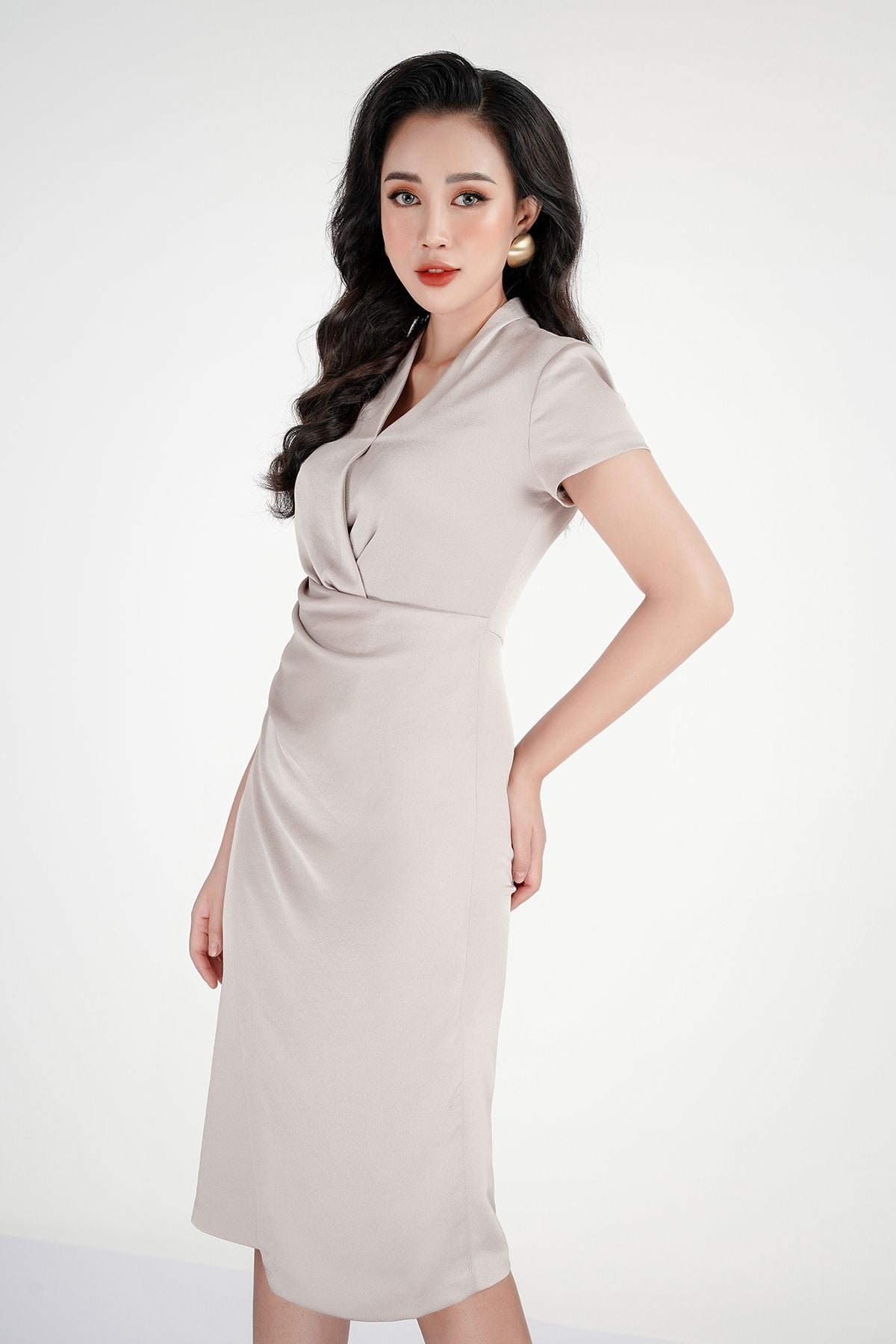 FDP52794 - Đầm công sở chất liệu lụa dày cổ tim, vạt lệch - PANTIO