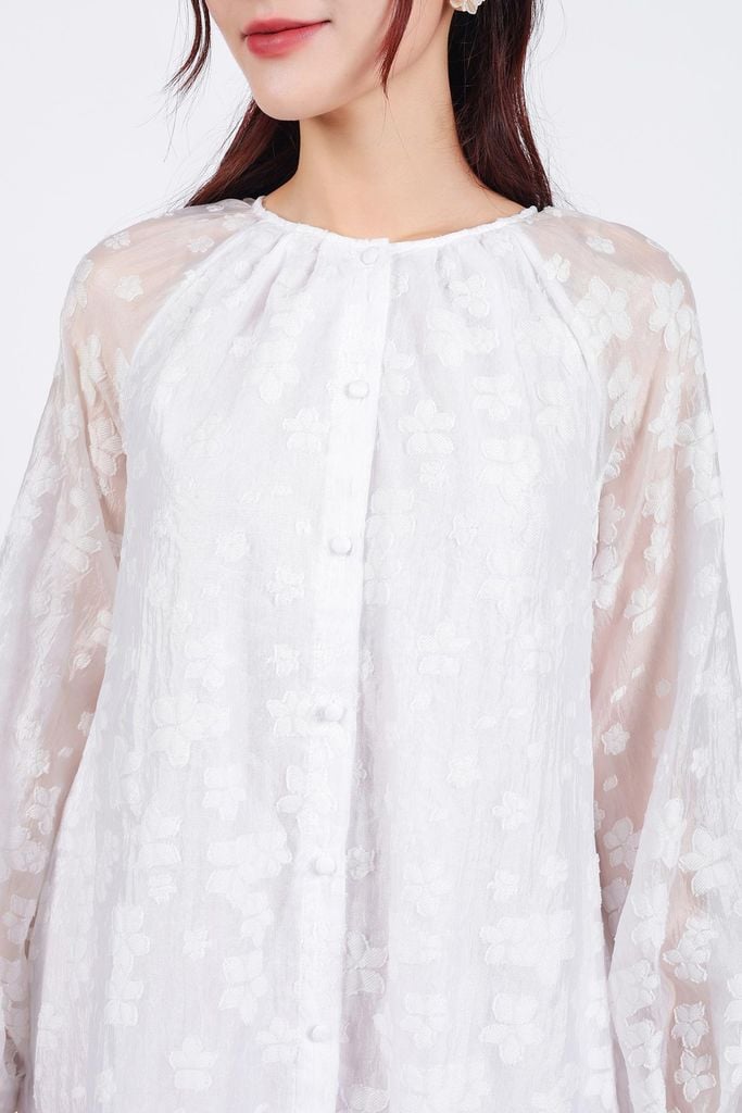 FDP53363 - Đầm dạo phố vải tơ hoạ tiết hoa thời trang dáng suông cổ tròn tay dài cài khuy trước - PANTIO